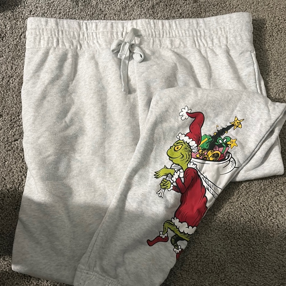 Dr. Seuss Gray Grinch Sweatpants